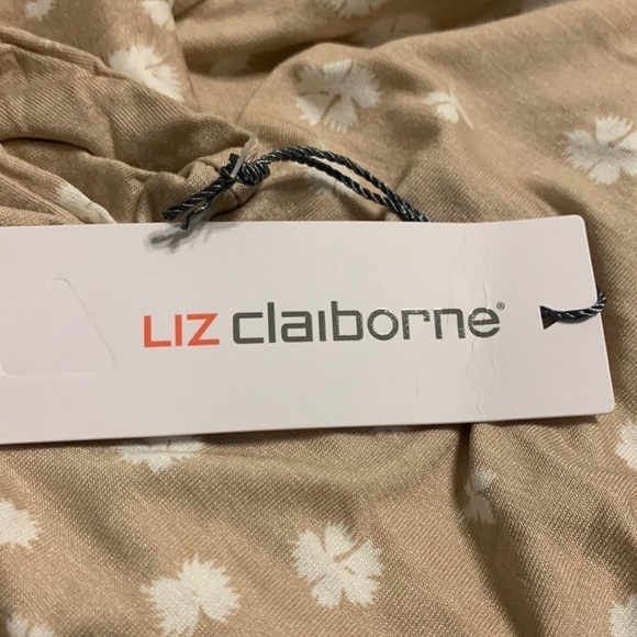 Liz Claiborne Petite Plus Long Sleeve Top - Picture 6 of 7